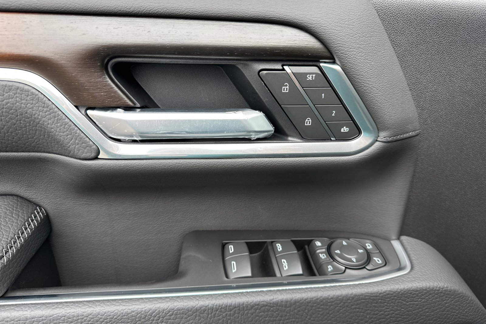 New 2026 GMC Sierra 2500 Denali w/ Denali Reserve Package image 10