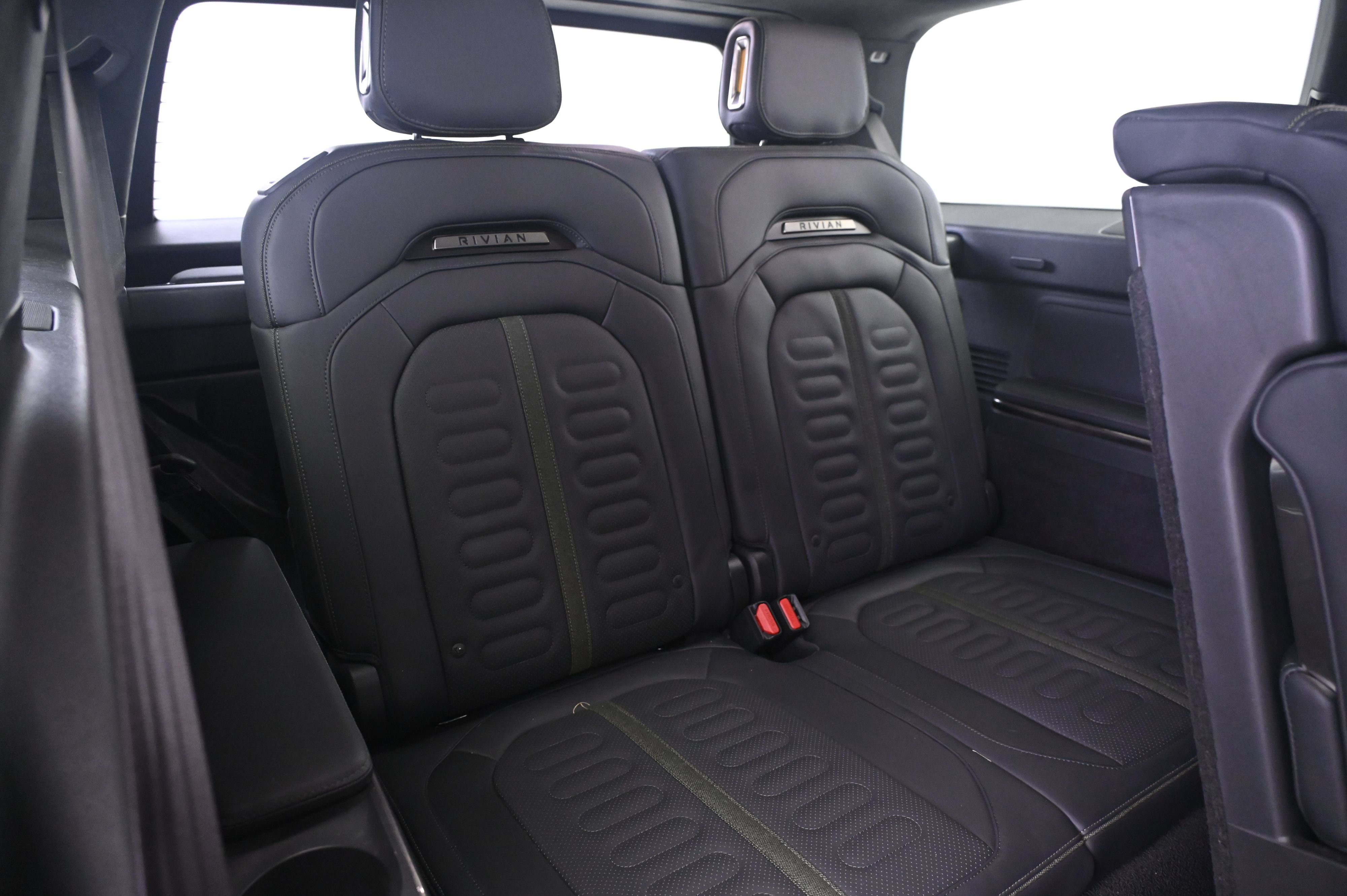 Used 2024 Rivian R1S Adventure Quad AWD/4WD image 20