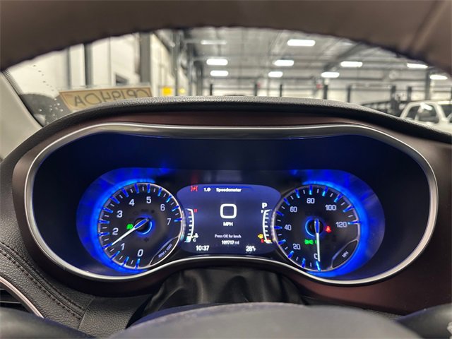 Used 2020 Chrysler Pacifica Limited image 22