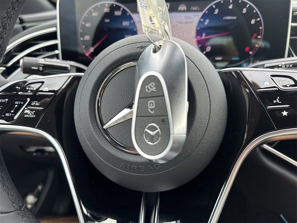 New 2026 Mercedes-Benz E 350 4MATIC Sedan image 24