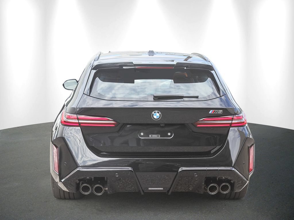 New 2026 BMW M5 Touring AWD/4WD image 5
