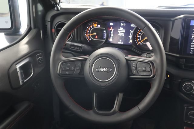 Used 2024 Jeep Wrangler Unlimited Rubicon image 10