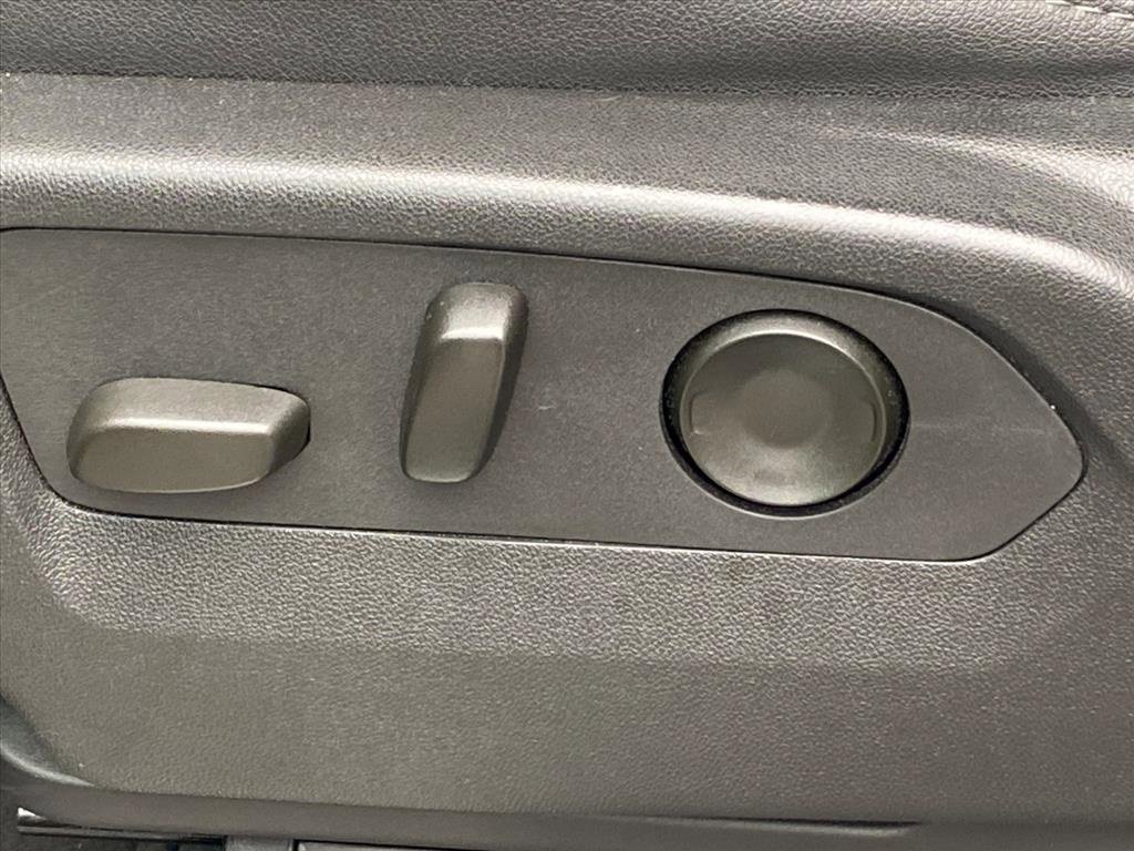 Used 2024 Chevrolet Tahoe LT image 13