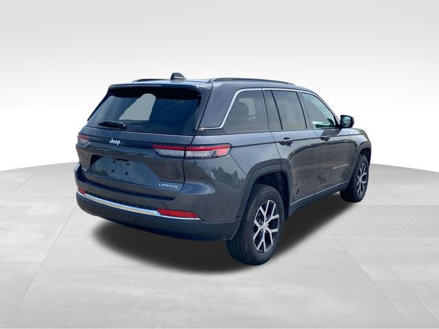 Used 2024 Jeep Grand Cherokee Limited AWD/4WD image 3