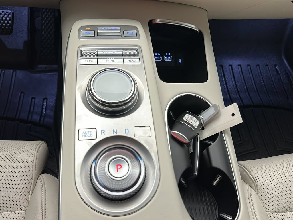 Certified 2025 Genesis Electrified GV70 AWD/4WD image 31