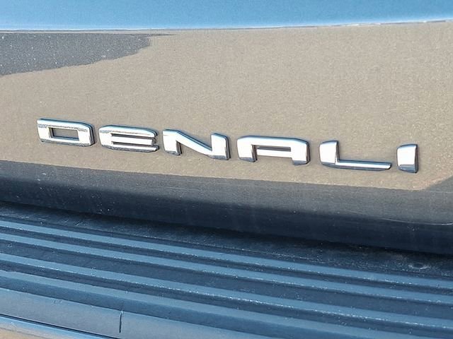 Used 2021 GMC Yukon Denali w/ Denali Premium Package image 32