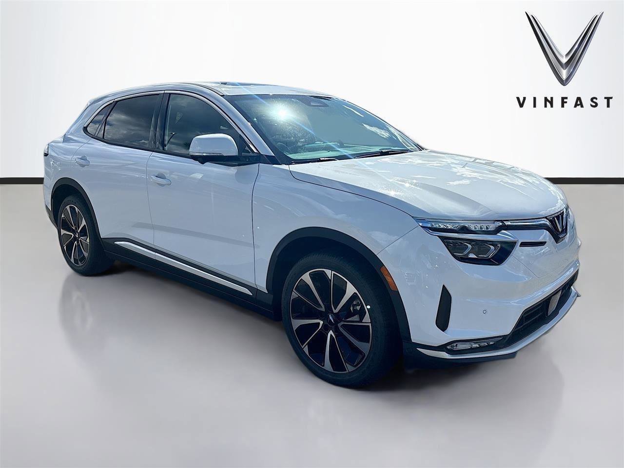 New 2025 VinFast VF 8 Plus image 1
