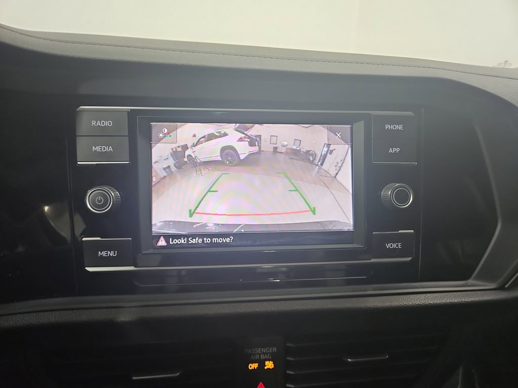 Certified 2023 Volkswagen Jetta SE FWD image 19