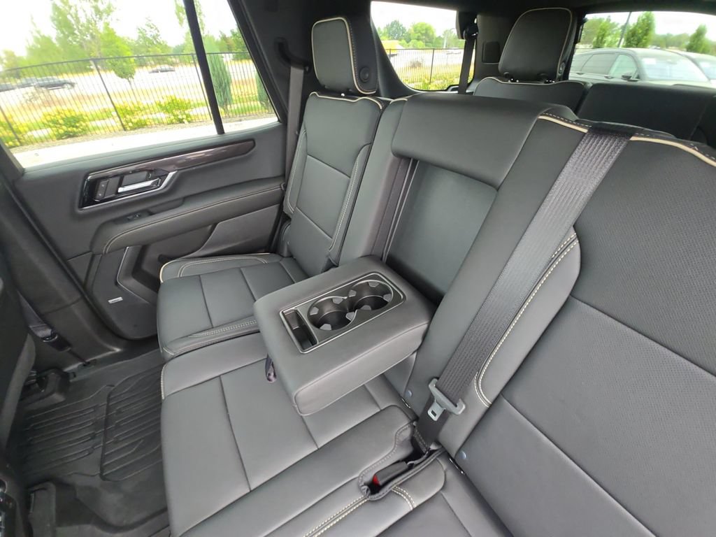 Certified 2026 GMC Yukon Elevation w/ LPO, Floor Liner Package AWD/4WD image 35
