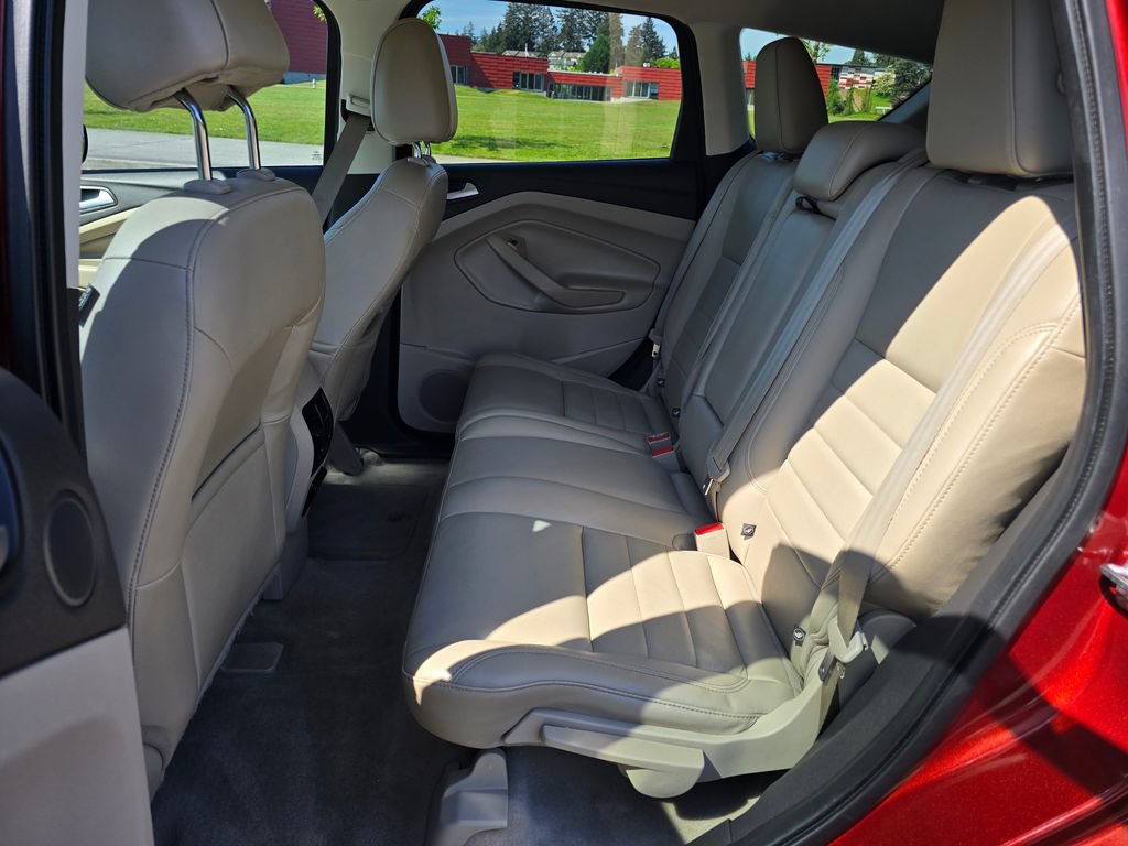 Used 2014 Ford Escape Titanium w/ Equipment Group 401A FWD image 14