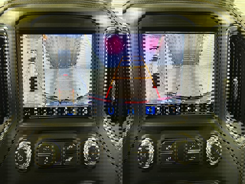 Certified 2021 GMC Sierra 2500 AT4 w/ AT4 Premium Plus Package image 14