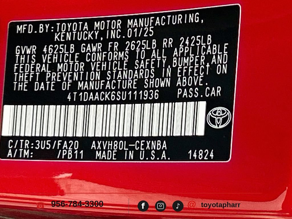 Used 2025 Toyota Camry LE w/ Convenience Package FWD image 27