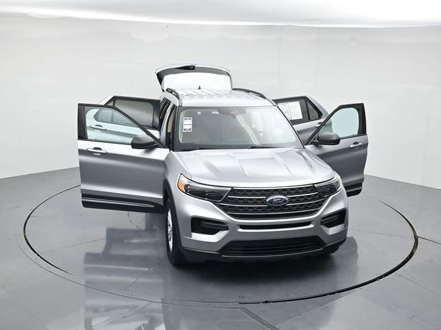 Used 2022 Ford Explorer XLT image 48