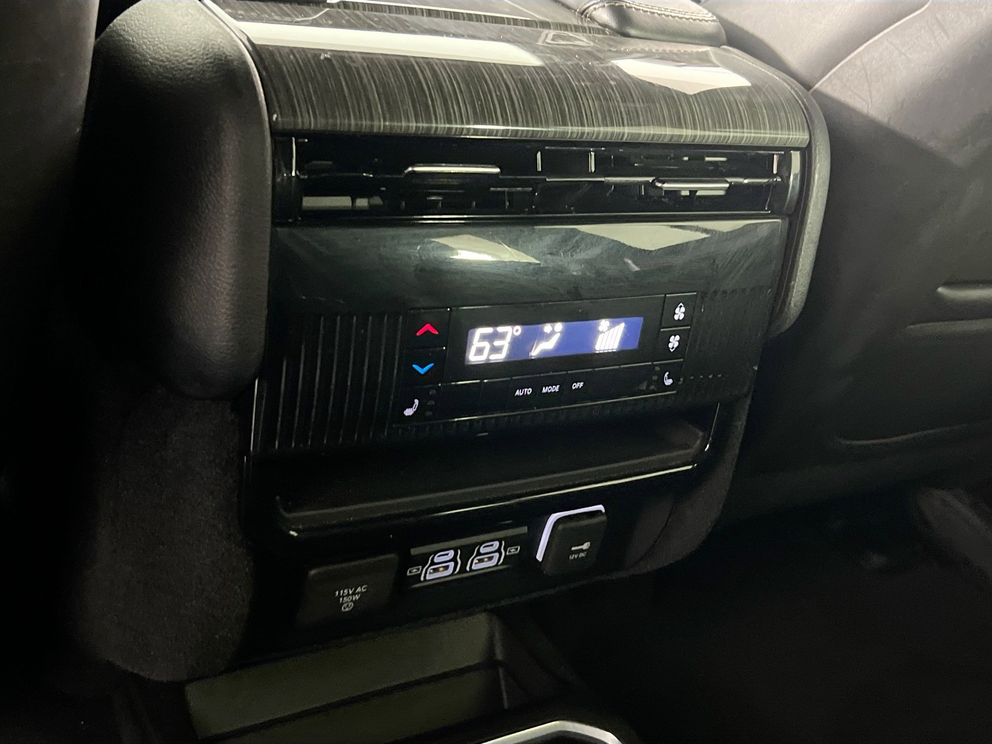 Used 2022 Jeep Wagoneer Series III w/ Convenience Group I image 27