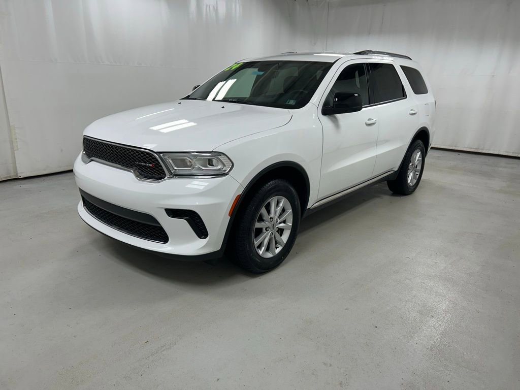 Used 2024 Dodge Durango SXT image 2