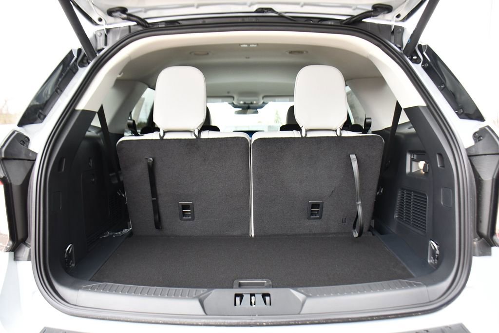 Used 2026 Ford Explorer Active w/ Active Comfort Package image 19