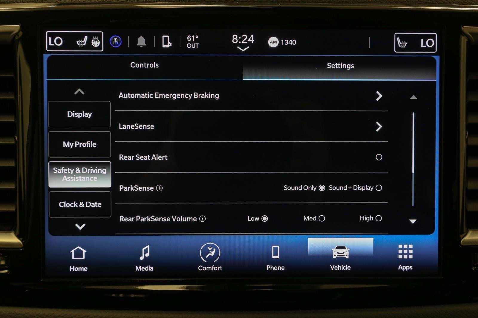 Used 2024 Chrysler Pacifica Touring-L image 25