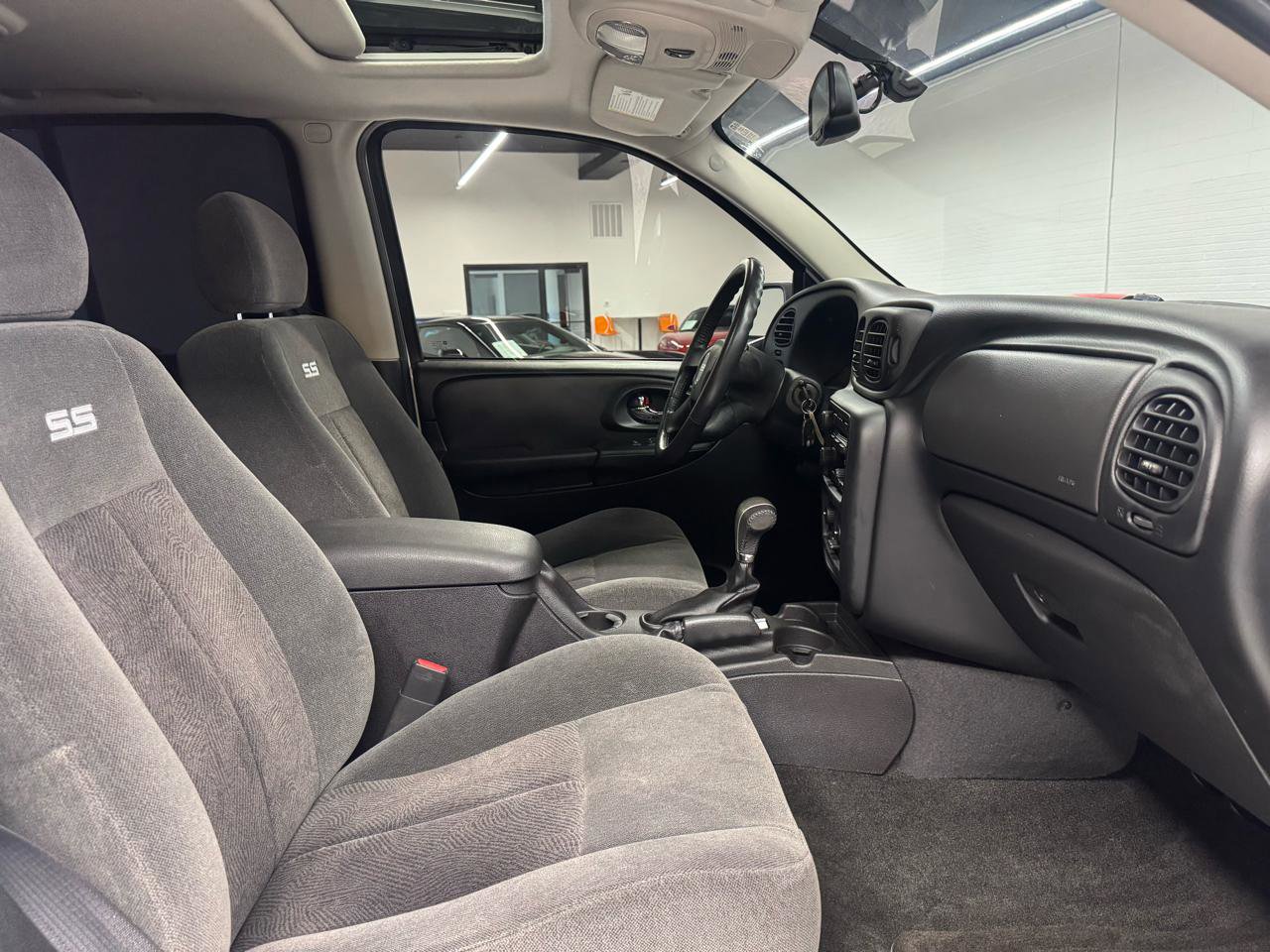 Used 2007 Chevrolet TrailBlazer SS RWD image 47