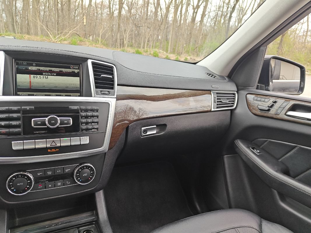 Used 2016 Mercedes-Benz GL 450 4MATIC image 23