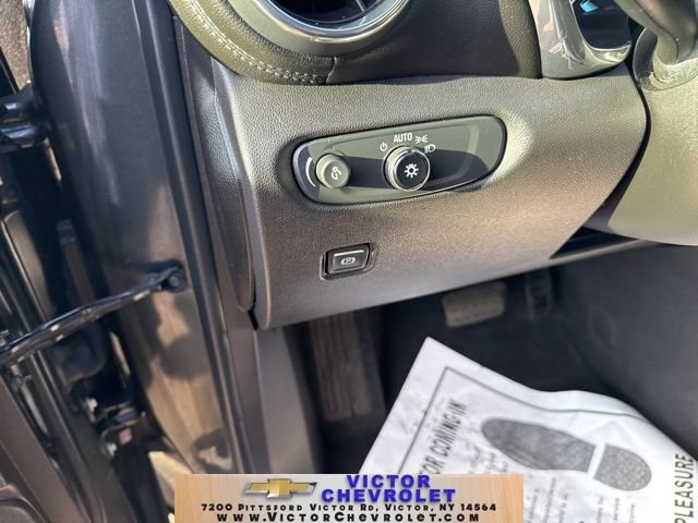 Used 2019 Chevrolet Blazer LT image 15