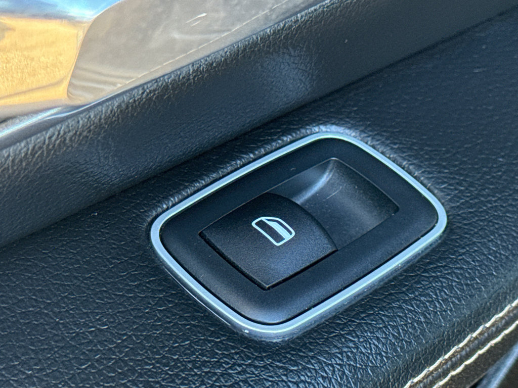 Used 2023 RAM 1500 Laramie AWD/4WD image 31