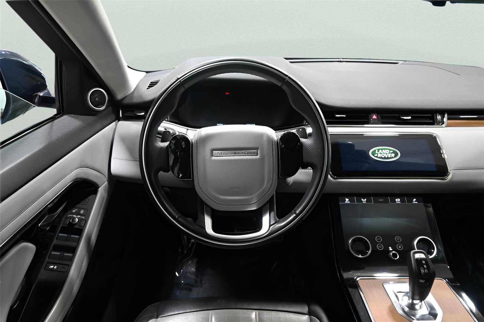 Used 2020 Land Rover Range Rover Evoque R-Dynamic HSE AWD/4WD image 11
