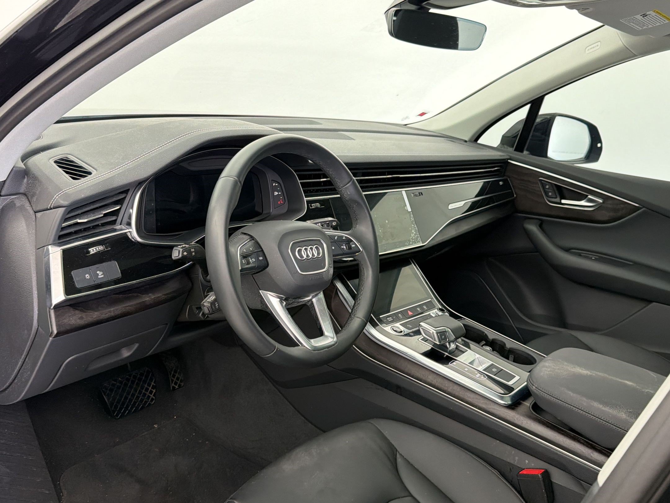 Used 2024 Audi Q7 2.0T Premium w/ Convenience Package AWD/4WD image 4