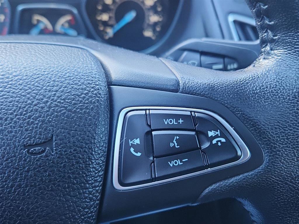 Used 2016 Ford Focus Titanium w/ Titanium Technology Package image 22