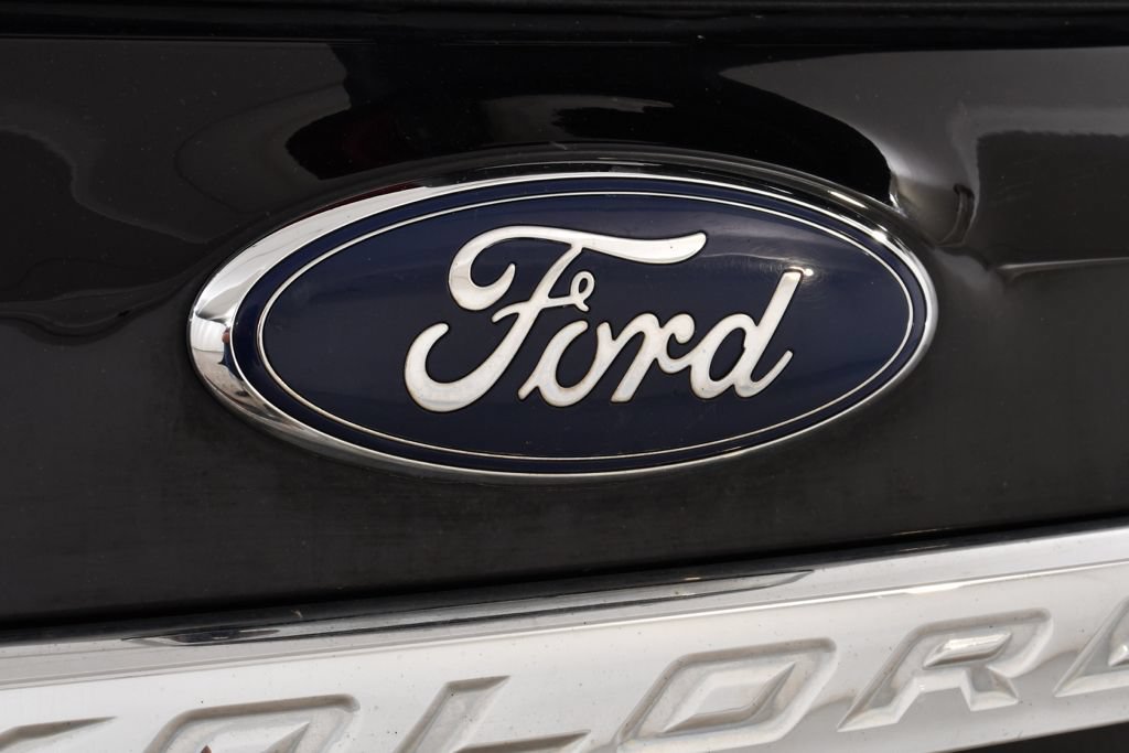 Used 2017 Ford Explorer XLT AWD/4WD image 22