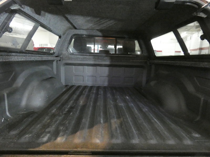 Used 2019 RAM 1500 Laramie AWD/4WD image 7
