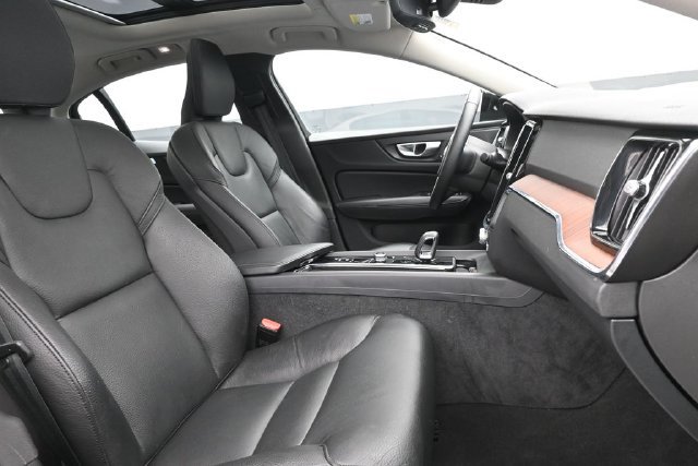 Used 2024 Volvo S60 B5 Plus w/ Climate Package FWD image 33