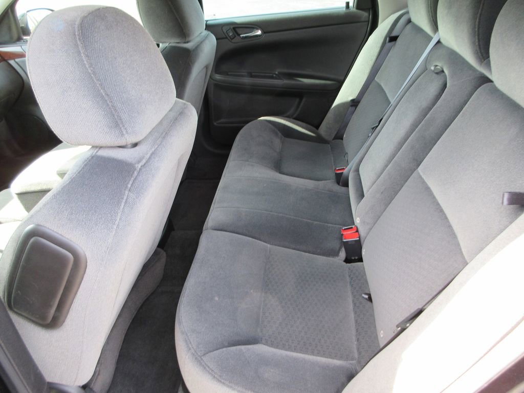 Certified 2011 Chevrolet Impala LT image 12