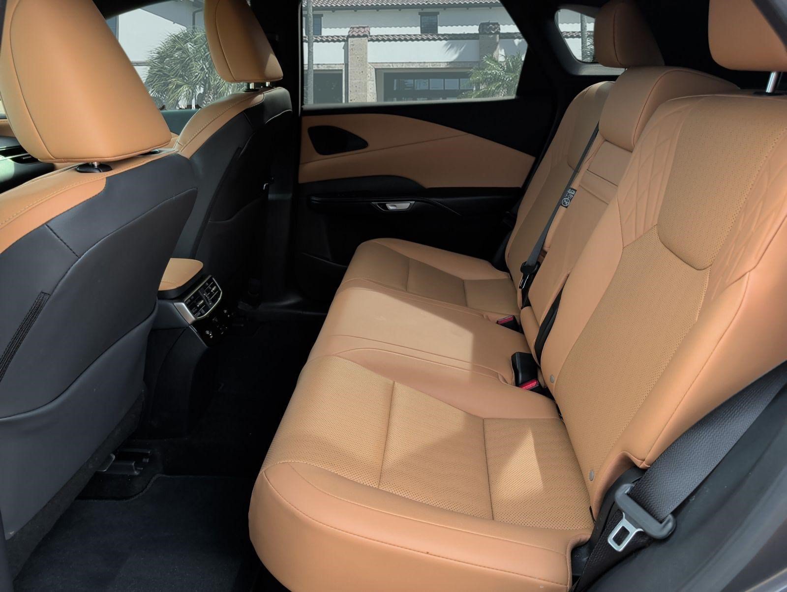 Certified 2025 Lexus RX 350 Premium w/ Accessory Package (Z1) FWD image 25