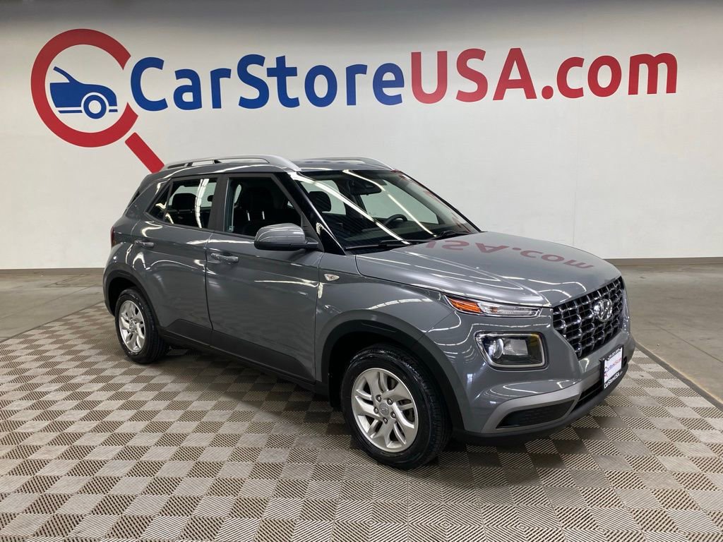 Used 2020 Hyundai Venue SEL FWD image 1