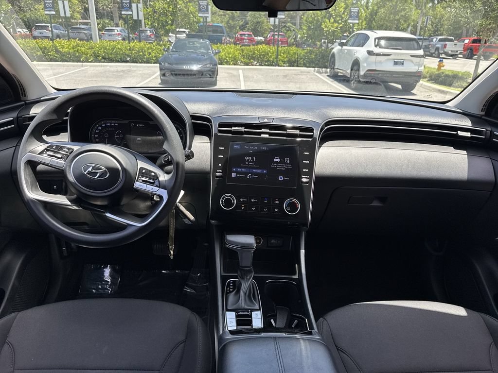 Used 2023 Hyundai Tucson SE FWD image 14