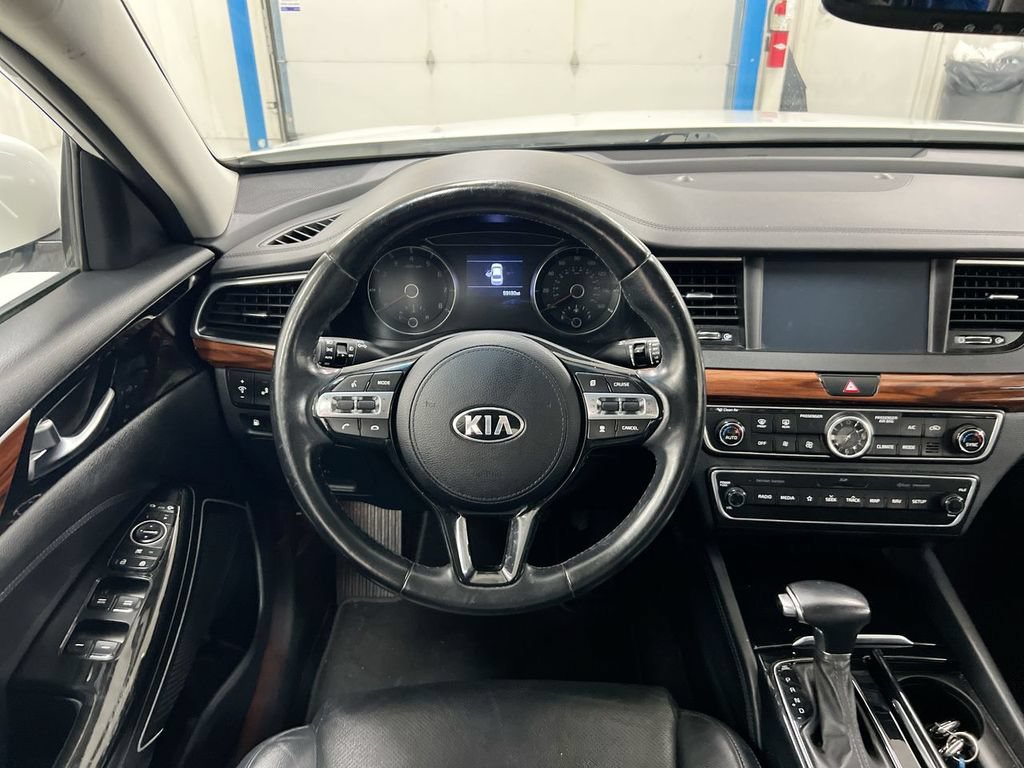 Used 2019 Kia Cadenza Technology FWD image 11