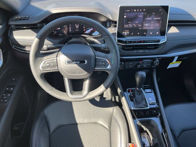 New 2026 Jeep Compass Latitude AWD/4WD image 19