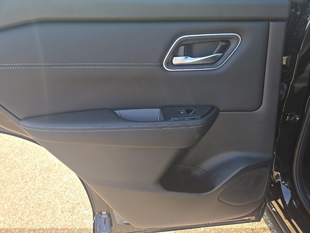 New 2026 Nissan Rogue Platinum w/ Platinum Premium Package image 37