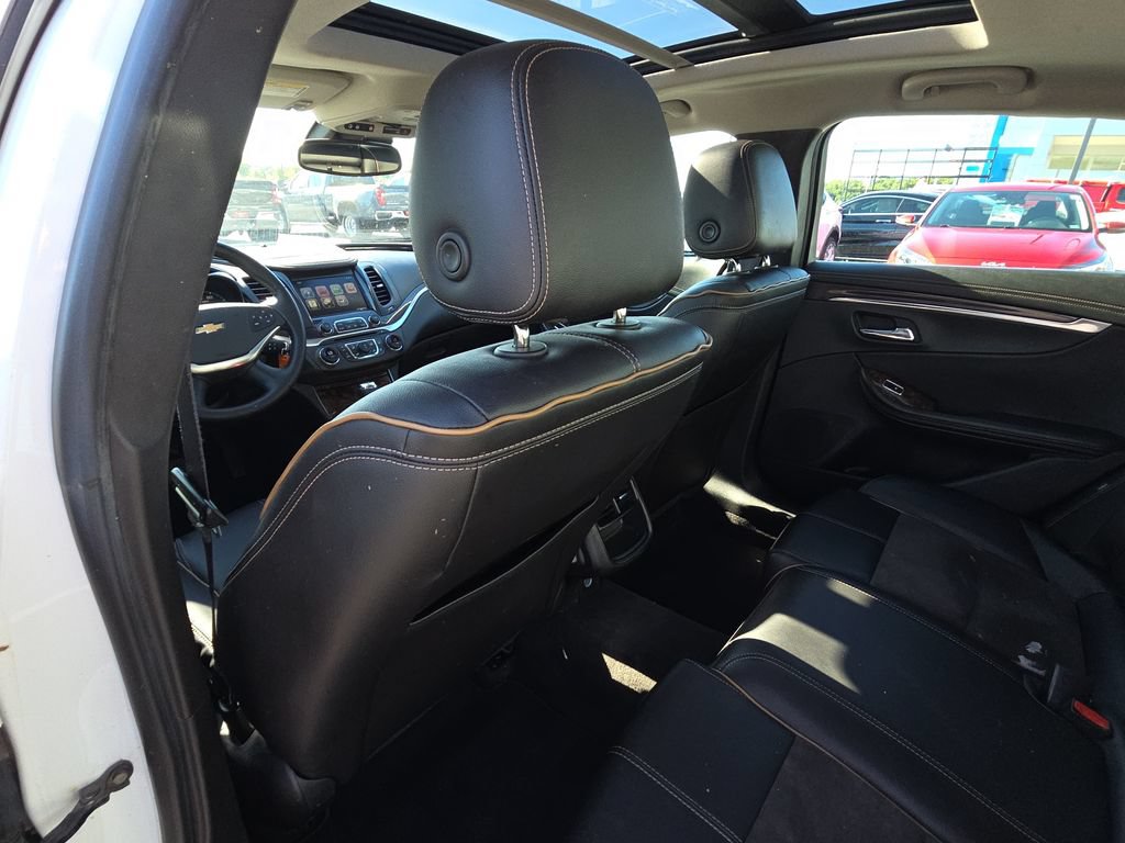 Used 2015 Chevrolet Impala LT w/ Convenience Package FWD image 27