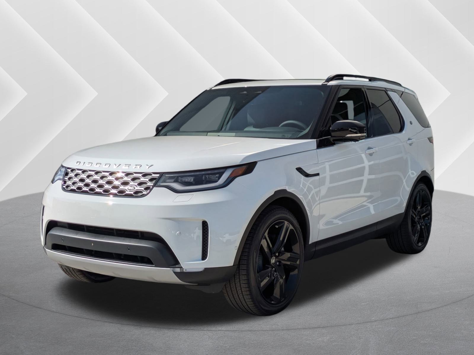 New 2025 Land Rover Discovery S
