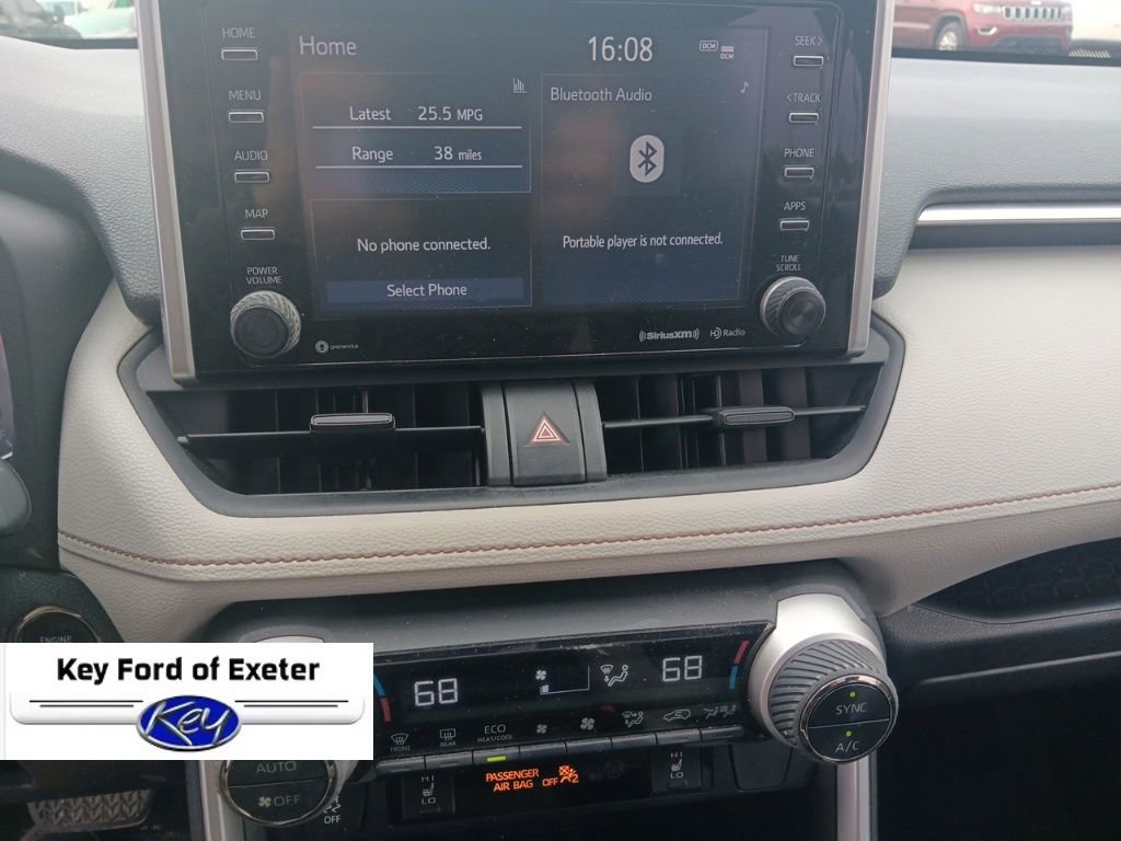 Used 2019 Toyota RAV4 XLE AWD/4WD image 29