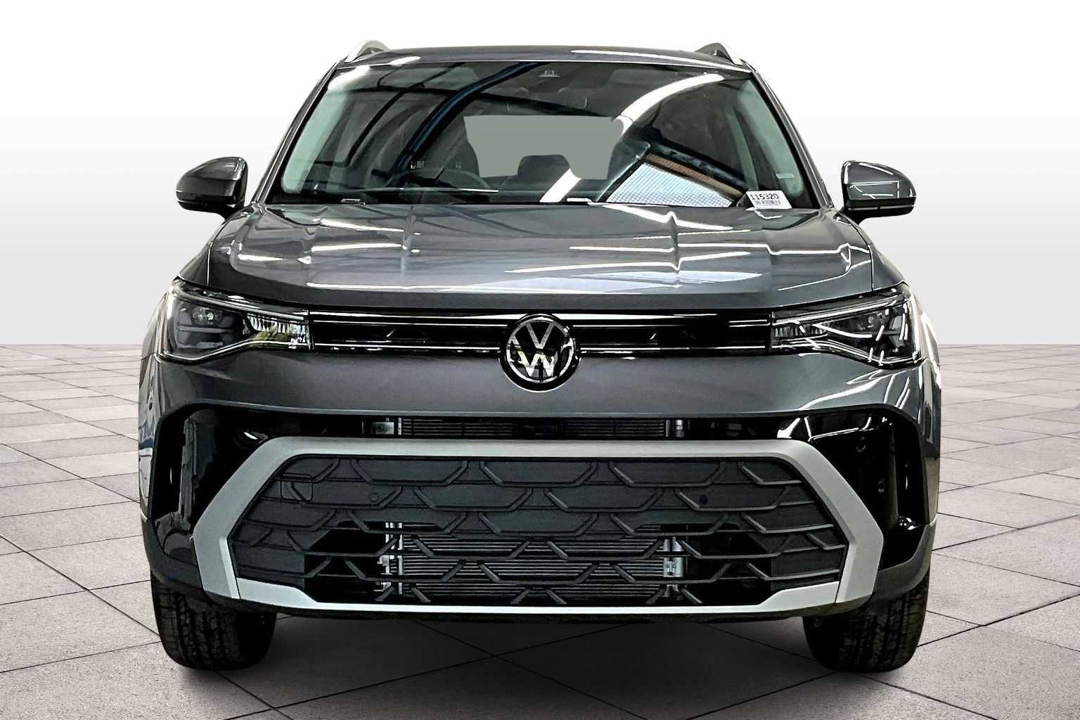 New 2026 Volkswagen Taos SE image 5