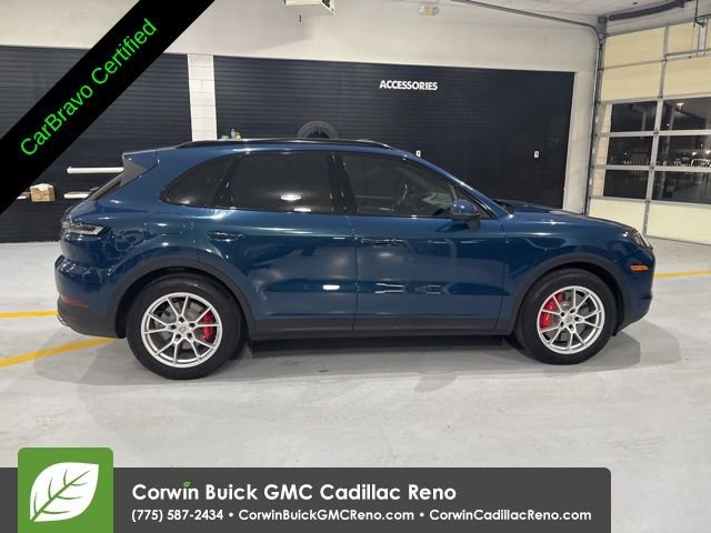 Used 2024 Porsche Cayenne S image 8