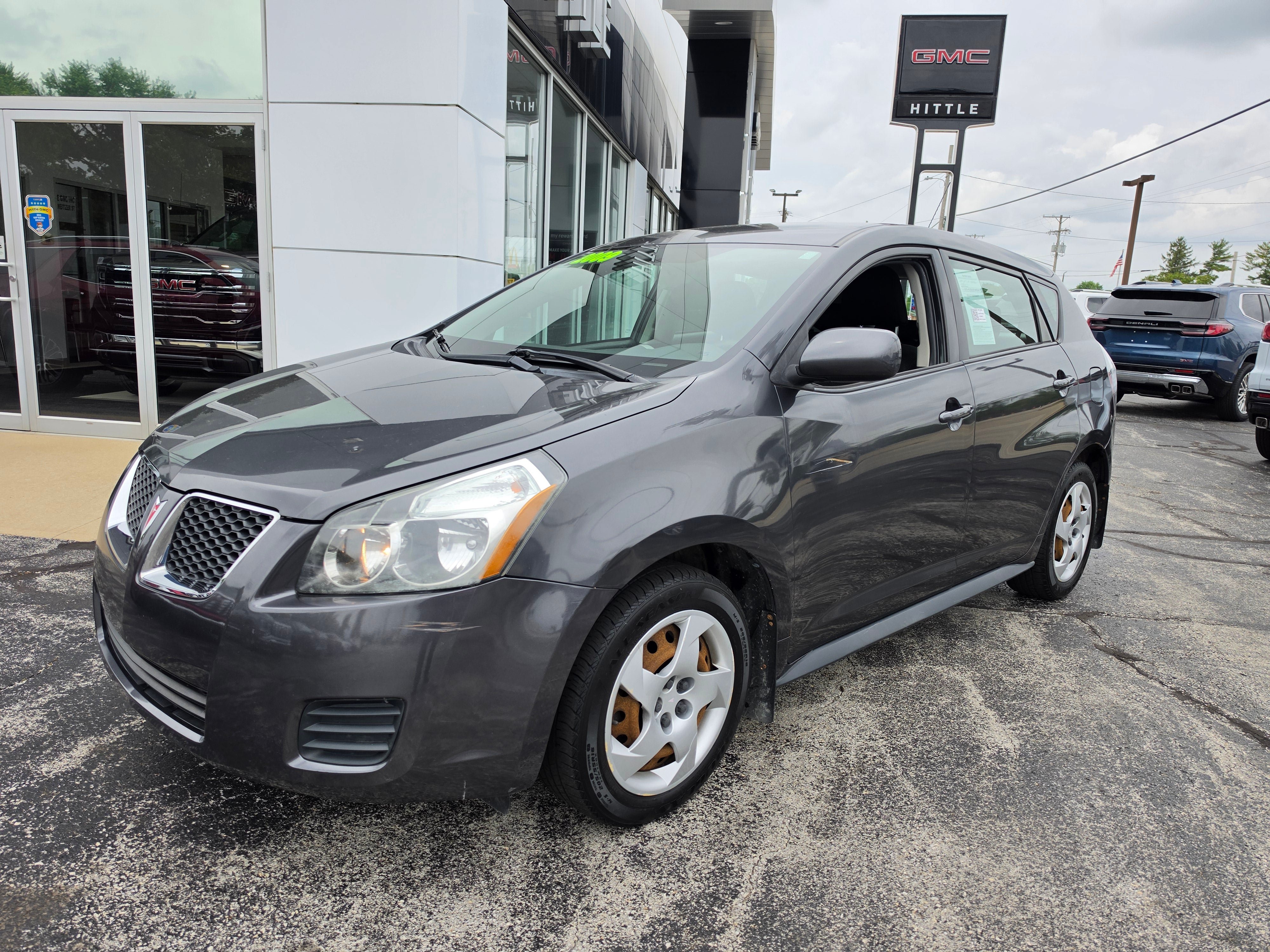 Used 2009 Pontiac Vibe w/ Preferred Package FWD image 1