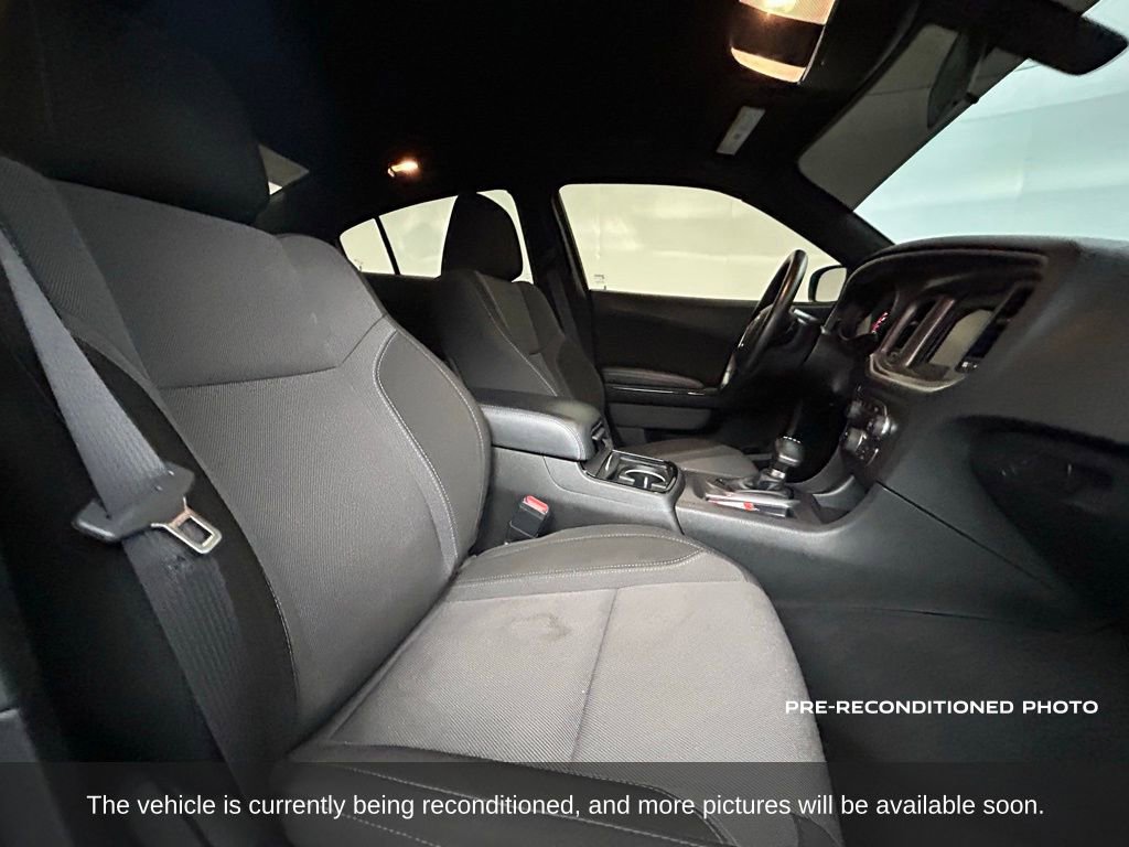 Used 2022 Dodge Charger SXT w/ Blacktop Package image 15