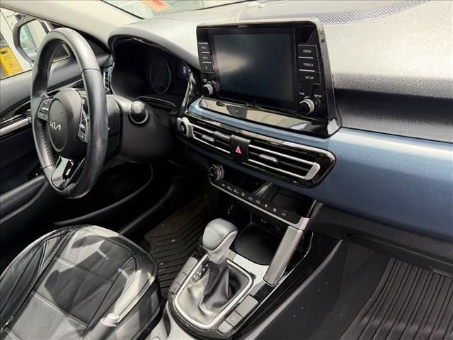 Certified 2023 Kia Seltos S image 6
