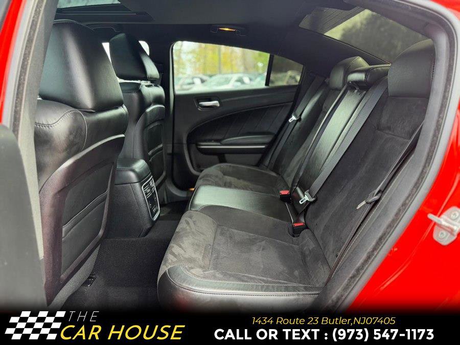Used 2019 Dodge Charger Scat Pack w/ Dynamics Package RWD image 18