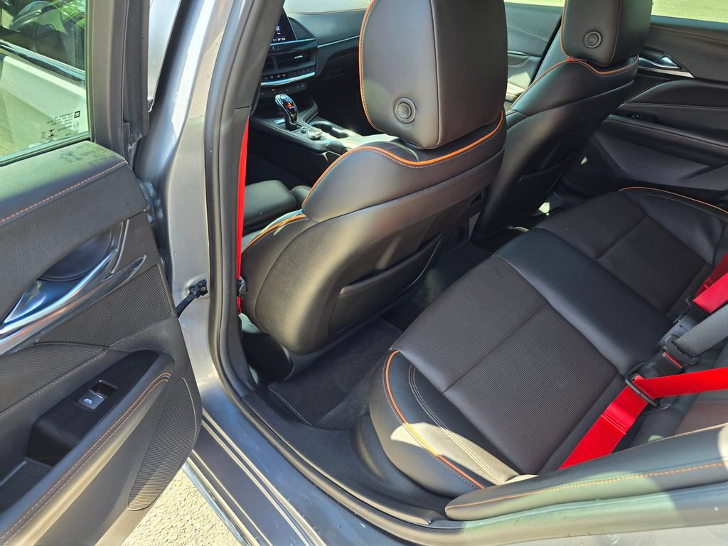 Used 2022 Cadillac CT4 V w/ Technology Package RWD image 30