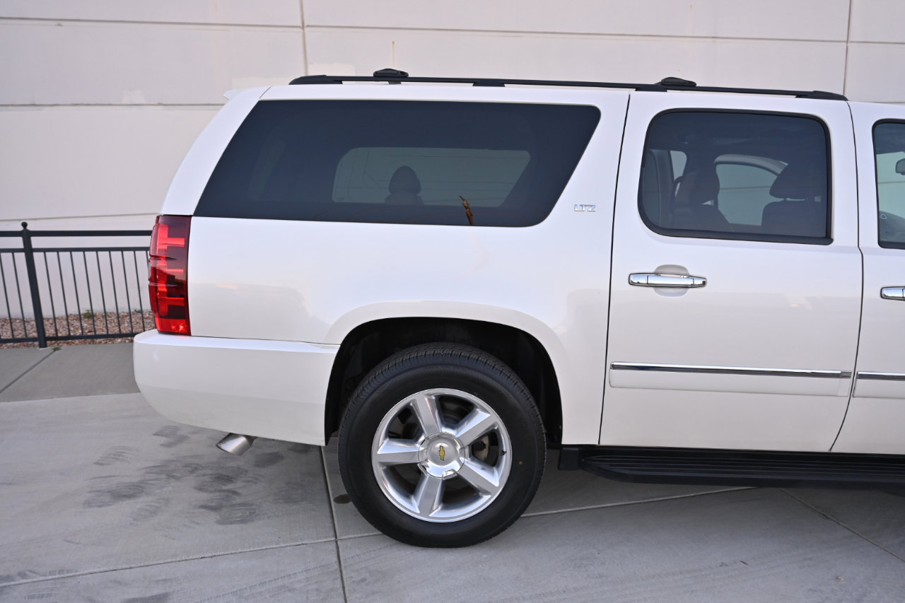 Used 2013 Chevrolet Suburban LTZ RWD image 25