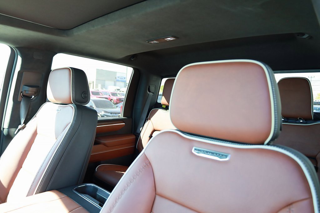 Used 2024 GMC Sierra 3500 Denali Ultimate image 19